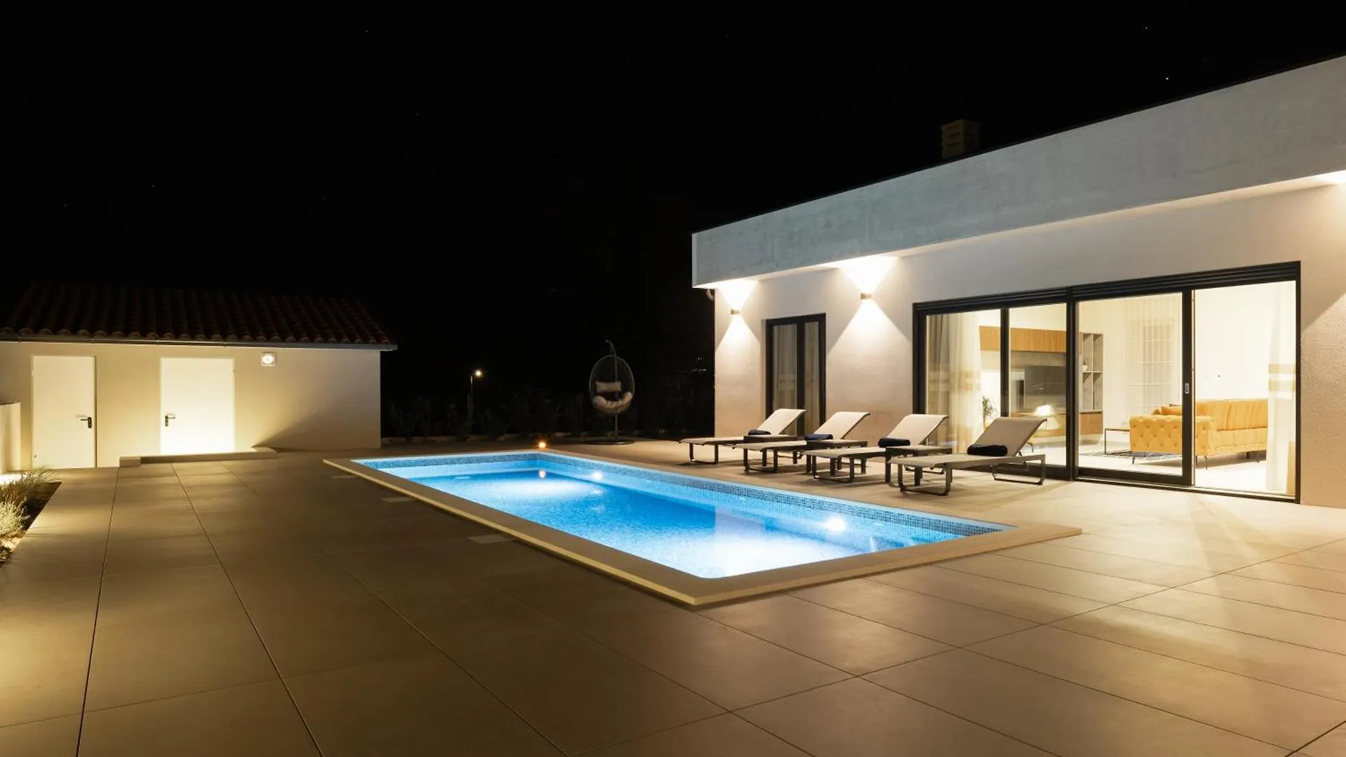 Villa Haba - House With Pool For Families & Couples Sisan 0*,  Croatia